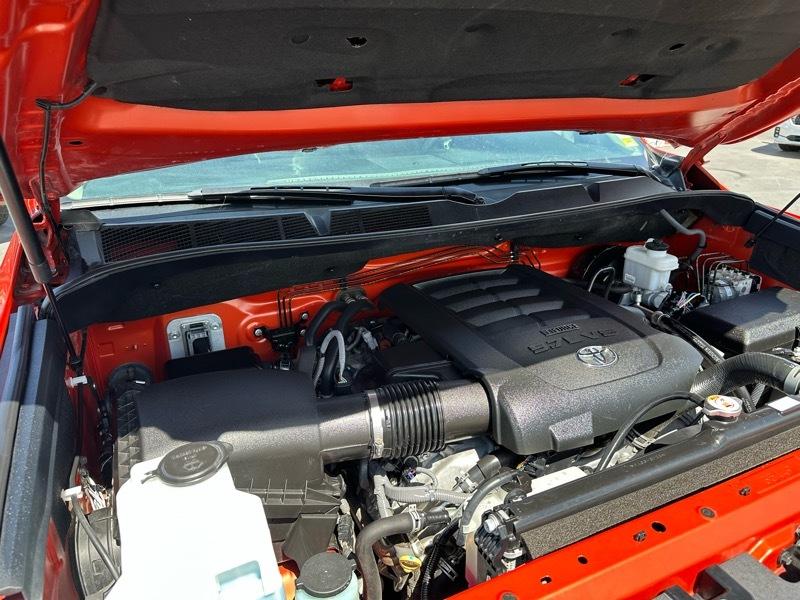 Toyota Tundra SR5 5.7L V8 CrewMax 4WD 2018