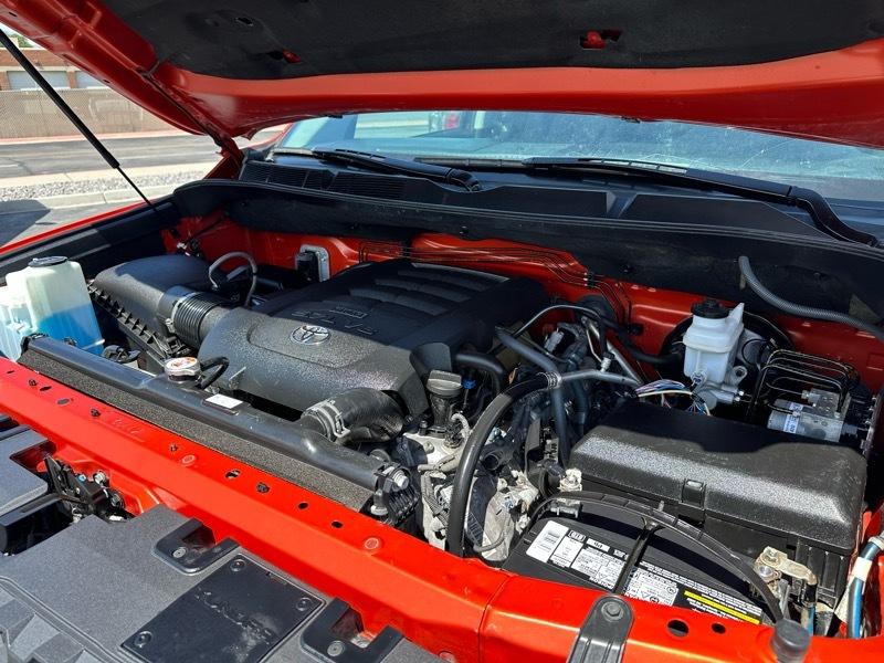 Toyota Tundra SR5 5.7L V8 CrewMax 4WD 2018