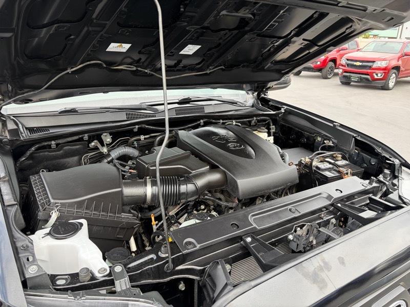 Toyota Tacoma SR5 Access Cab V6 6AT 4WD 2016