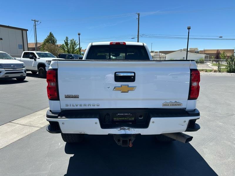 Chevrolet Silverado 2500HD High Country Crew Cab Short Box 4WD 2015