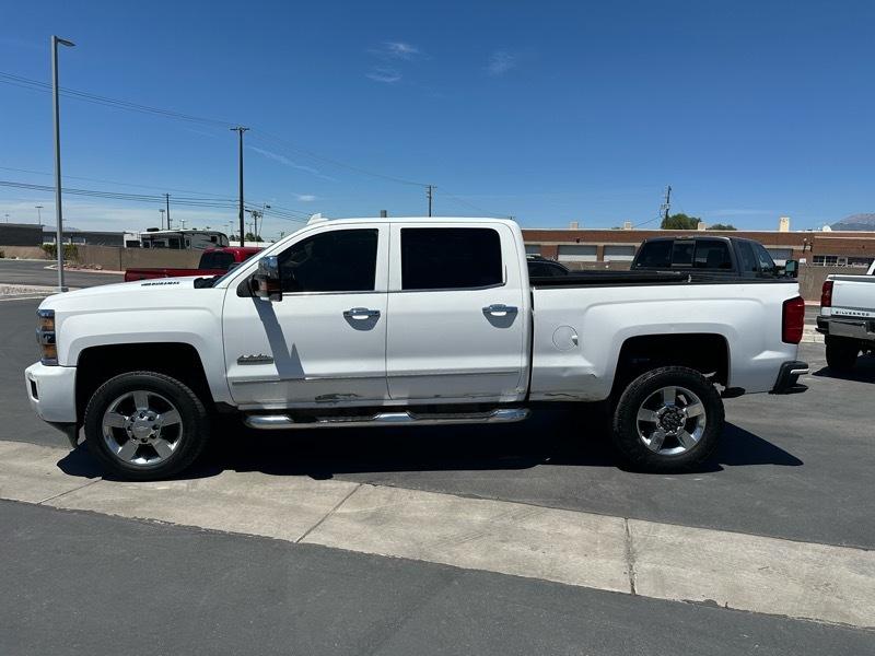 Chevrolet Silverado 2500HD High Country Crew Cab Short Box 4WD 2015