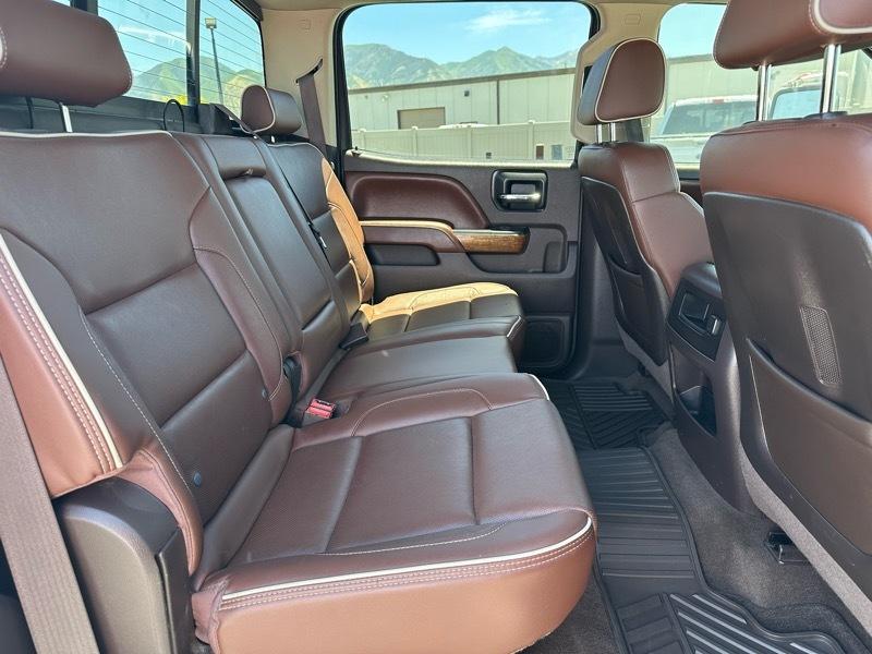 Chevrolet Silverado 2500HD High Country Crew Cab Short Box 4WD 2015