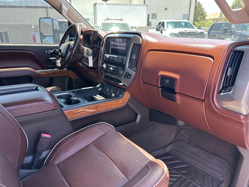 Chevrolet Silverado 2500HD High Country Crew Cab Short Box 4WD 2015