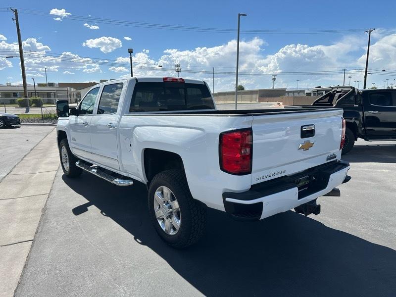 Chevrolet Silverado 2500HD High Country Crew Cab Short Box 4WD 2015