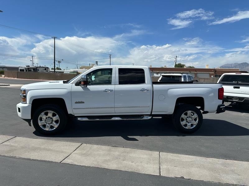 Chevrolet Silverado 2500HD High Country Crew Cab Short Box 4WD 2015