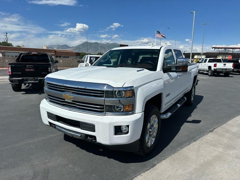 Chevrolet Silverado 2500HD High Country Crew Cab Short Box 4WD 2015