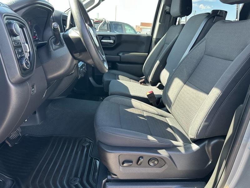 Chevrolet Silverado 1500 Trail Boss Custom Crew Cab 4WD 2025