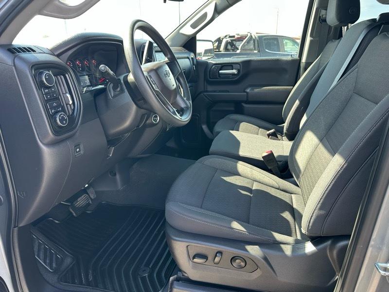 Chevrolet Silverado 1500 Trail Boss Custom Crew Cab 4WD 2025