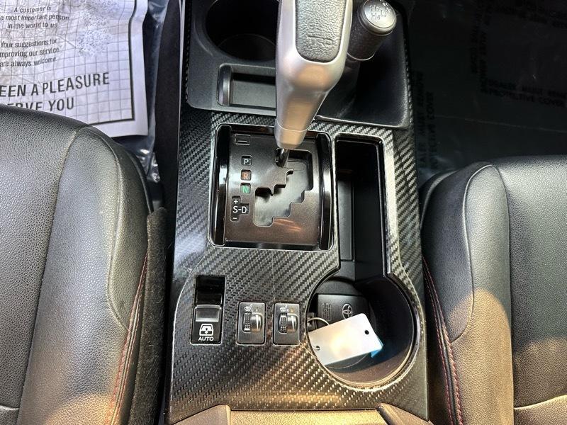 Toyota 4Runner SR5 4WD 2020