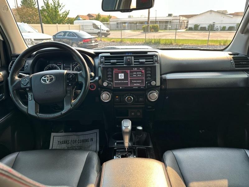 Toyota 4Runner SR5 4WD 2020