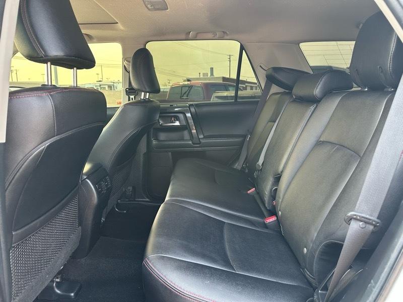 Toyota 4Runner SR5 4WD 2020