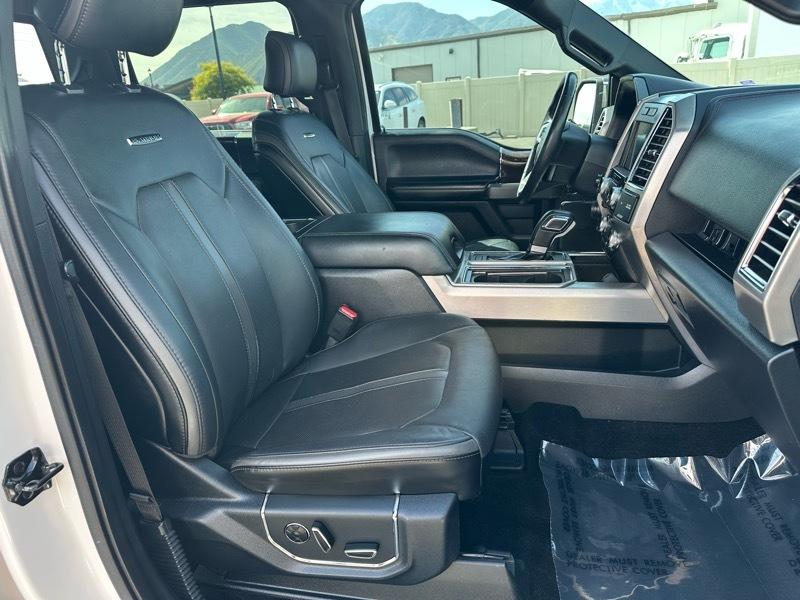 Ford F-150 Platinum SuperCrew 5.5-ft. Bed 4WD 2016