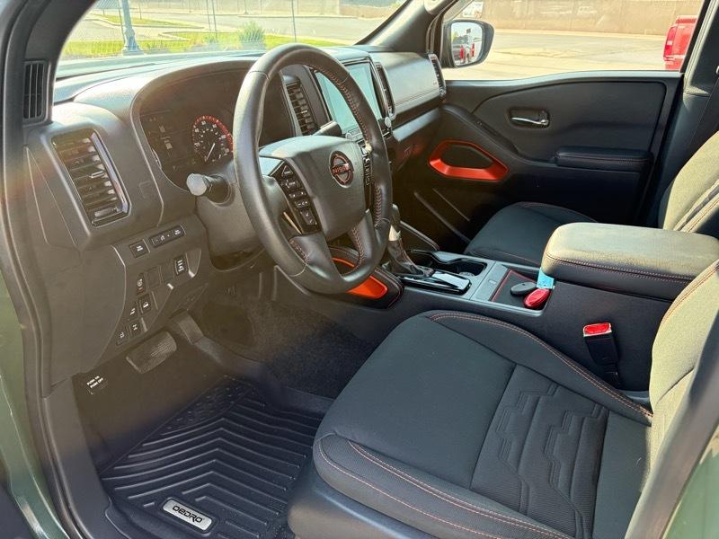 Nissan Frontier PRO-4X Crew Cab 4X4 V6 2024