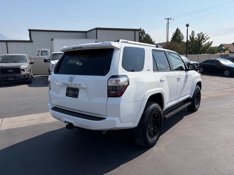 Toyota 4Runner SR5 Premium 4WD 2021