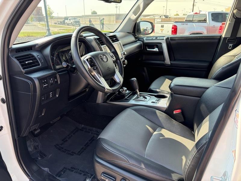 Toyota 4Runner SR5 Premium 4WD 2021