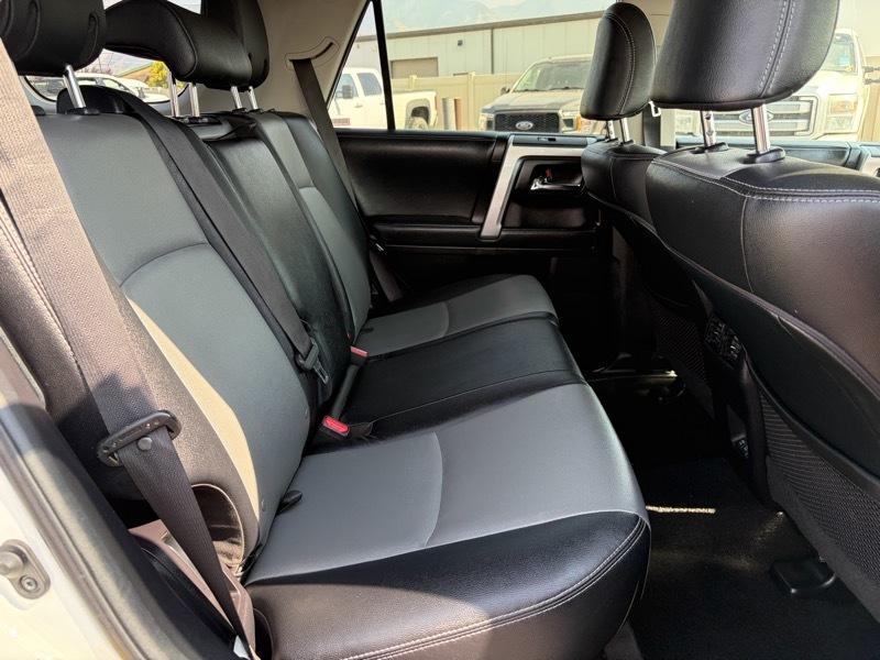 Toyota 4Runner SR5 Premium 4WD 2021