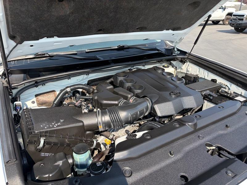 Toyota 4Runner SR5 Premium 4WD 2021