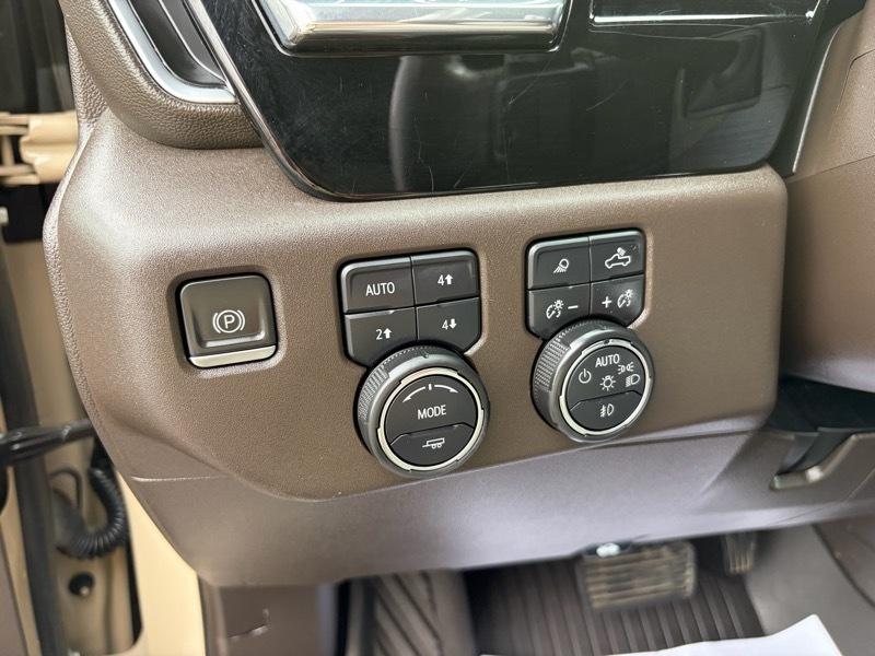 Chevrolet Silverado 1500 Trail Boss LT Crew Cab 4WD 2022