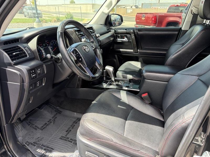 Toyota 4Runner TRD Off-road 4WD 2017
