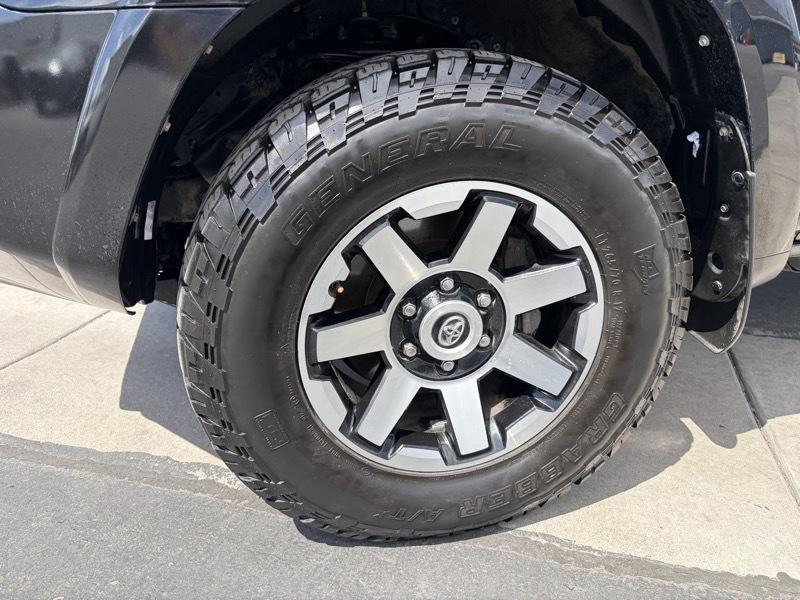 Toyota 4Runner TRD Off-road 4WD 2017