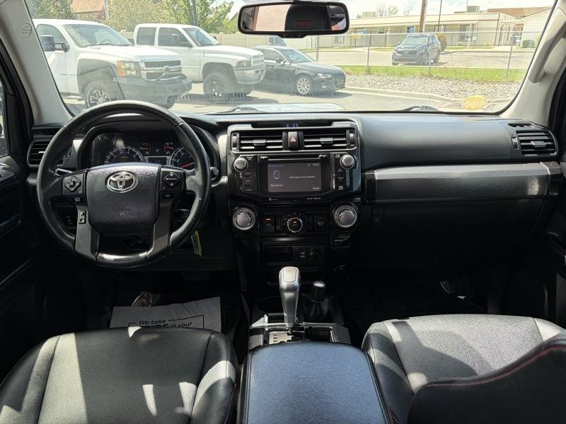 Toyota 4Runner TRD Off-road 4WD 2017