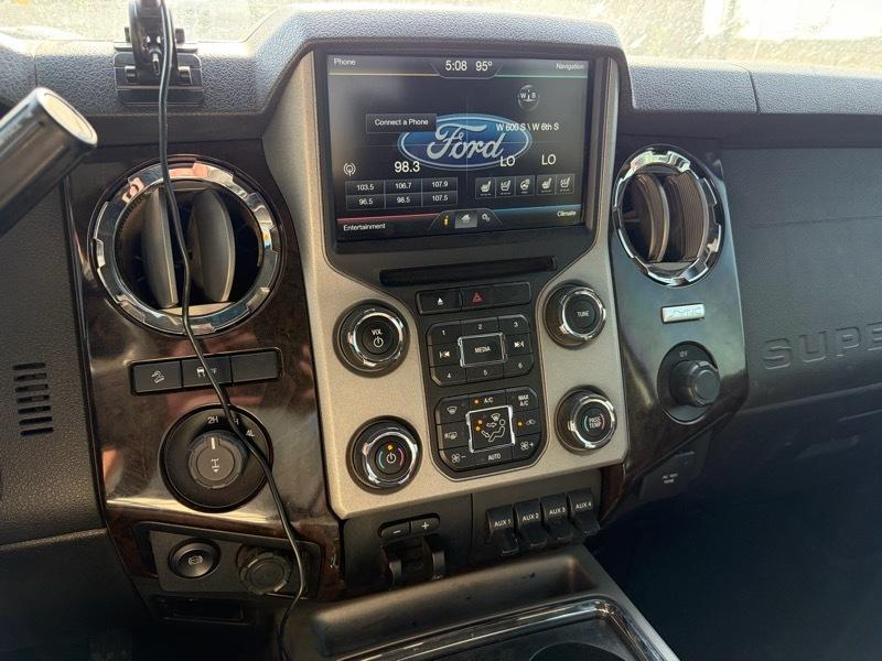 Ford F-350 SD Lariat Crew Cab 4WD 2016
