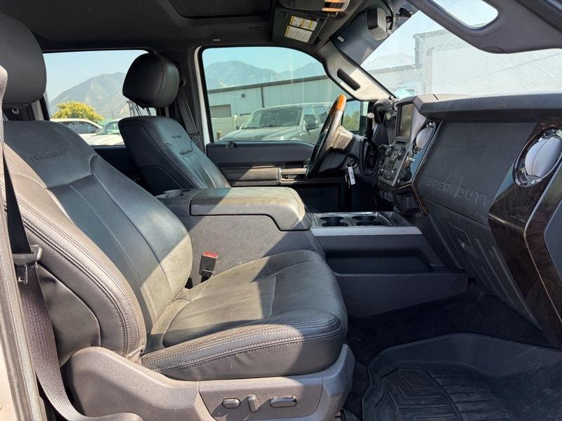 Ford F-350 SD Lariat Crew Cab 4WD 2016