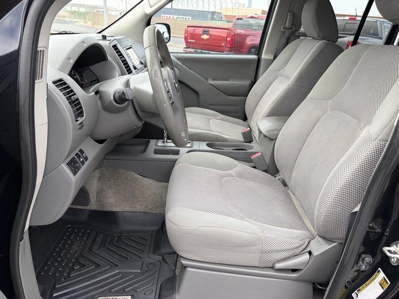 Nissan Frontier SV Crew Cab V6 2017