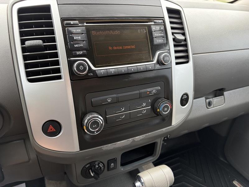 Nissan Frontier SV Crew Cab V6 2017