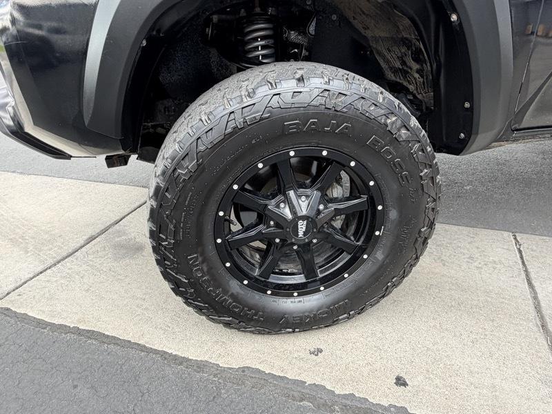 Toyota Tacoma TRD Off Road Double Cab 5' Bed V6 4x4 AT (Natl) 2021