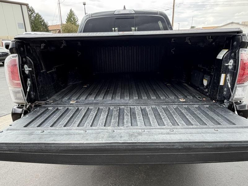 Toyota Tacoma TRD Off Road Double Cab 5' Bed V6 4x4 AT (Natl) 2021