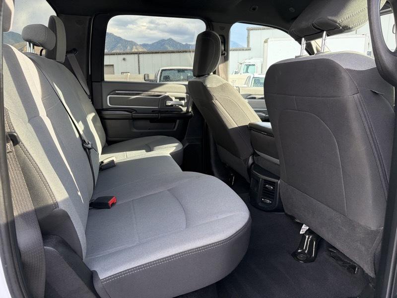 RAM 2500 Big Horn Crew Cab 4WD 2021
