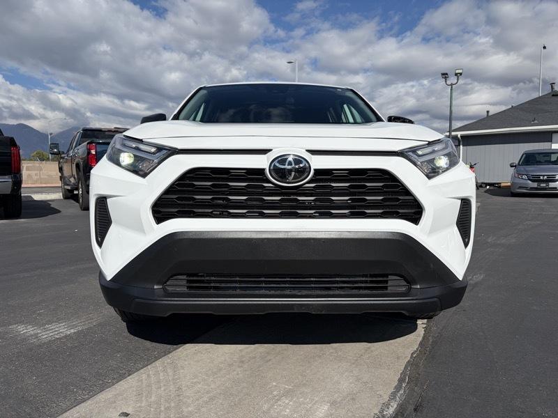 Toyota RAV4 LE AWD 2024