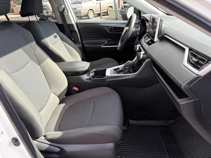 Toyota RAV4 LE AWD 2024