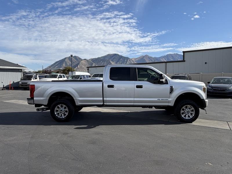 Ford F-350 photo 3