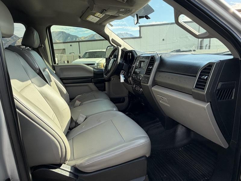 Ford F-350 photo 13