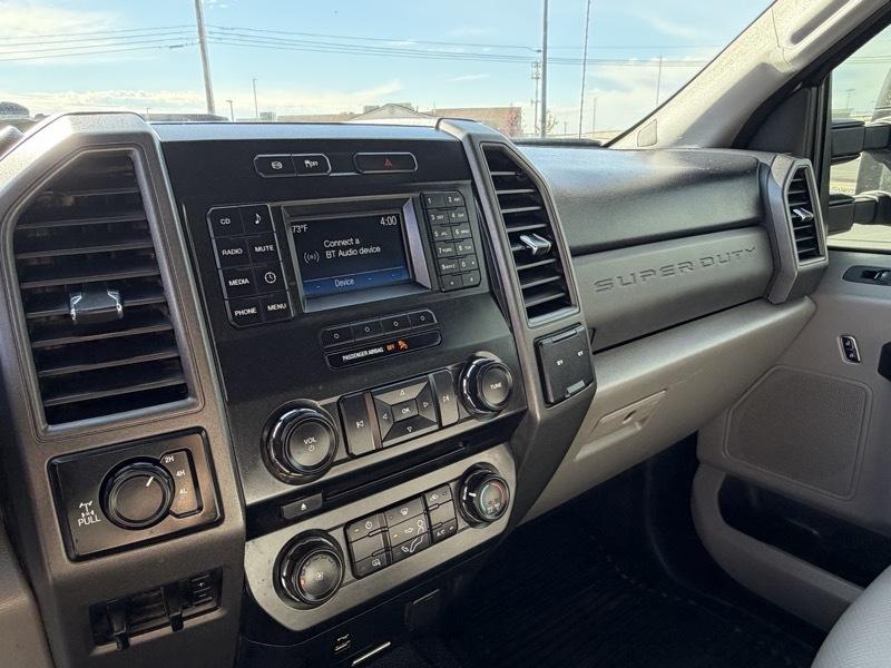 Ford F-350 photo 14