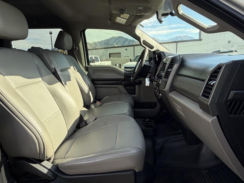 Ford F-350 photo 16