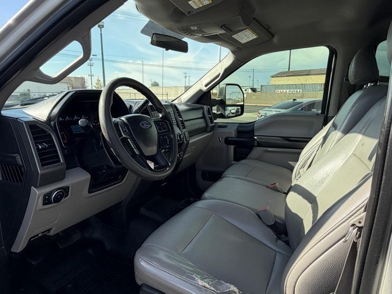 Ford F-350 photo 18