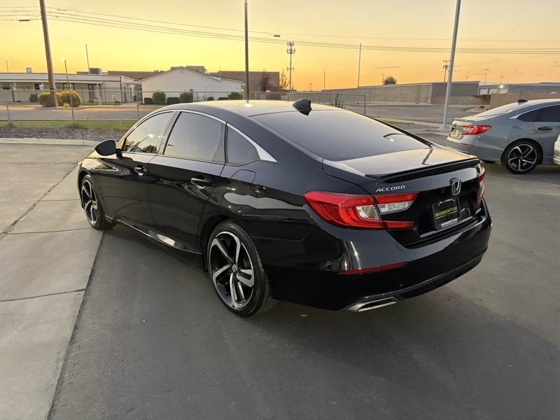Honda Accord photo 5
