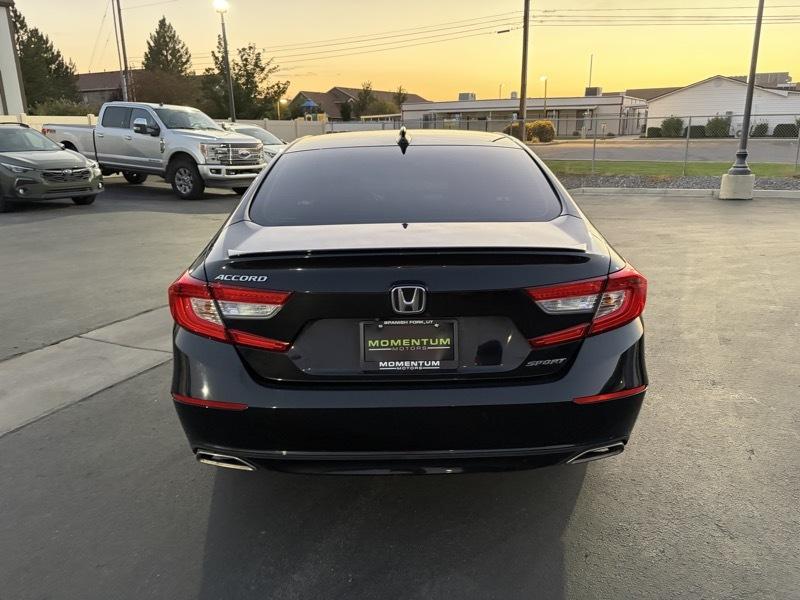 Honda Accord photo 6