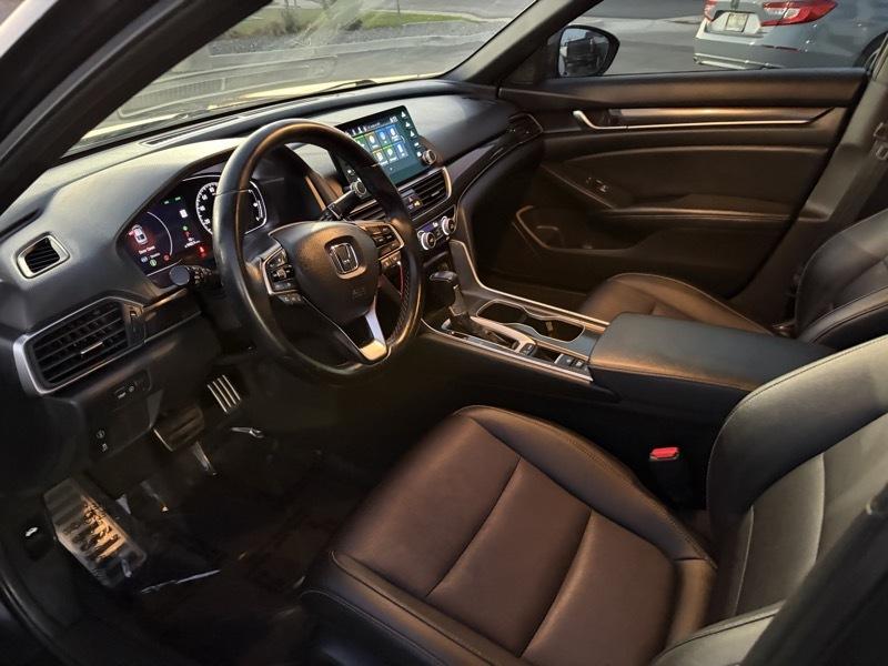 Honda Accord photo 9