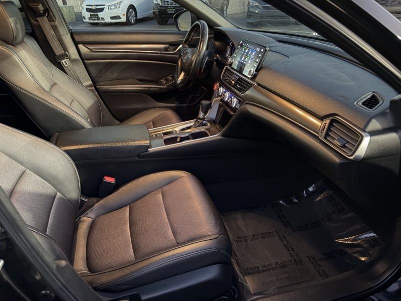Honda Accord photo 14