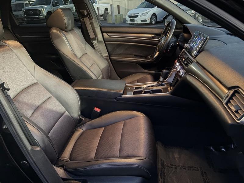 Honda Accord photo 15