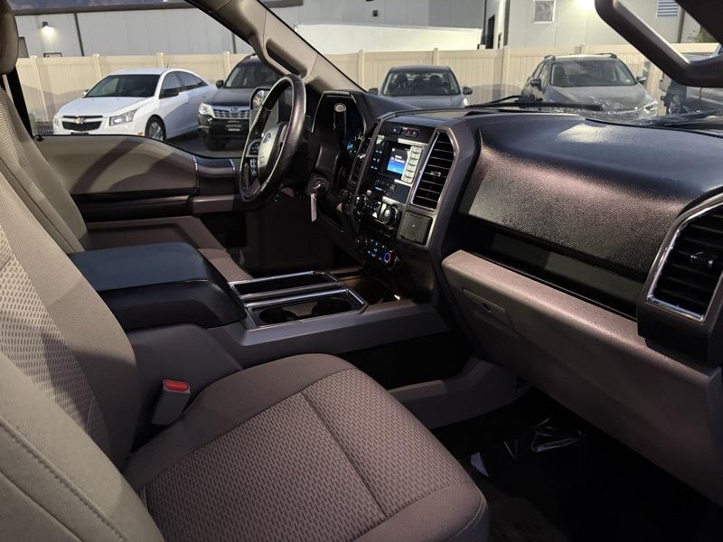 Ford F-150 XLT SuperCab Long Box 4WD 2015