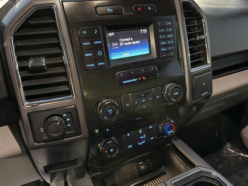 Ford F-150 XLT SuperCab Long Box 4WD 2015