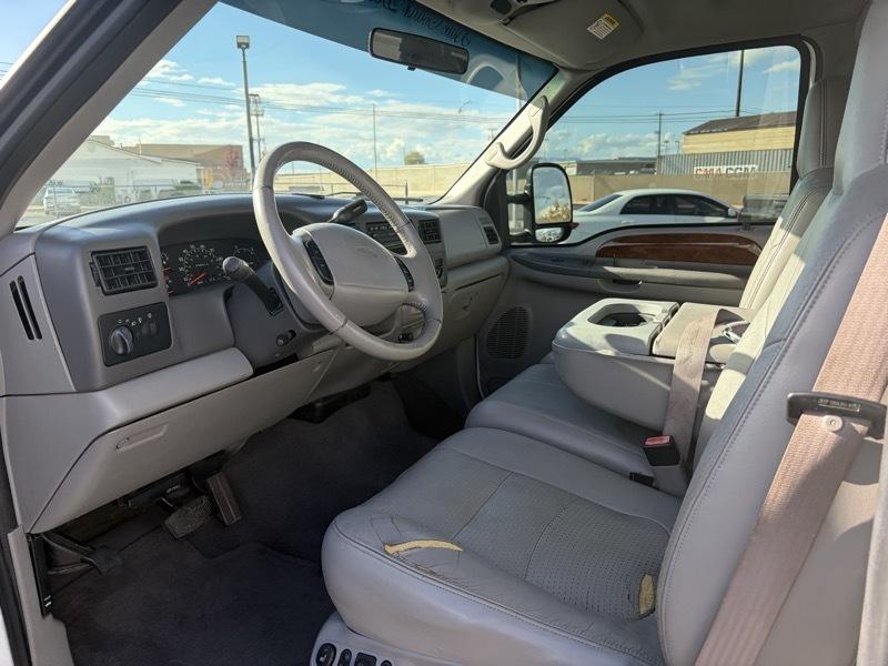 Ford F-350 SD Lariat Crew Cab Long Bed 4WD 2001