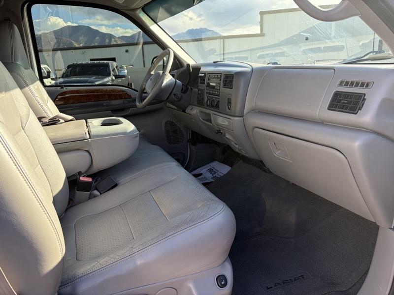 Ford F-350 SD Lariat Crew Cab Long Bed 4WD 2001