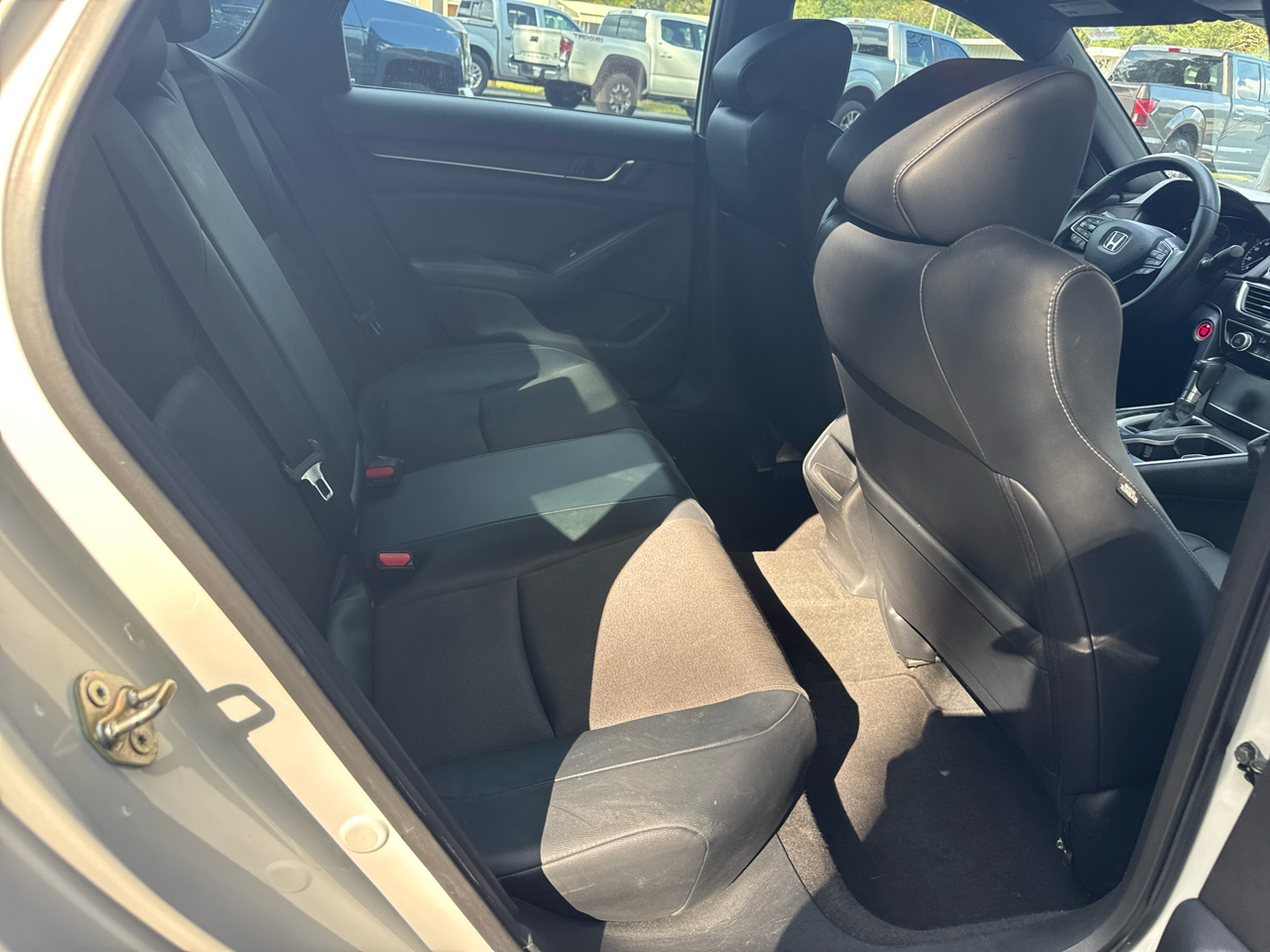2018 Honda Accord Sport 1.5T photo 4