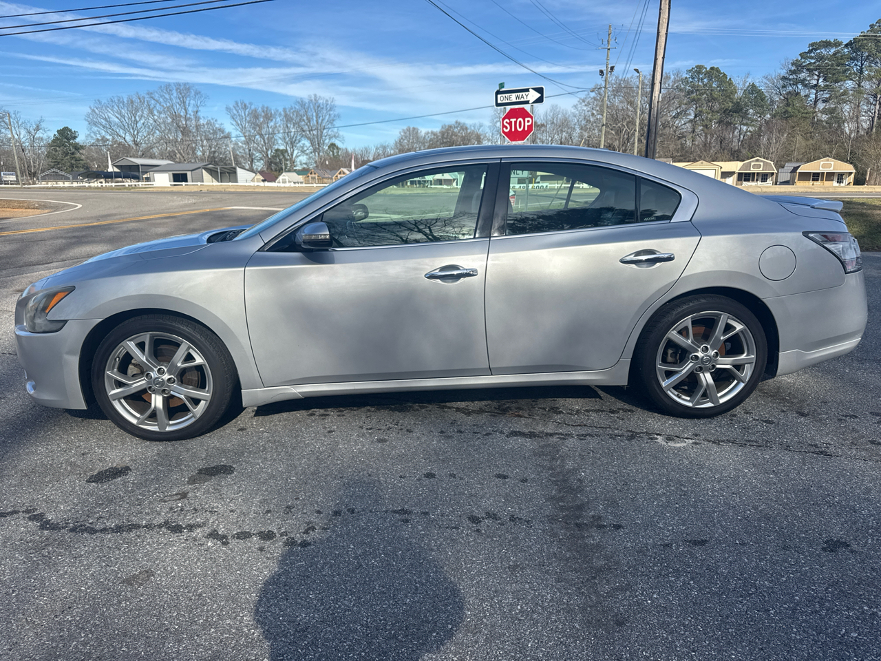 Nissan Maxima SV 2012